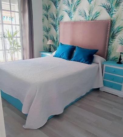 Apartamentos Ana'S Cozy Inns Торремолінос Екстер'єр фото